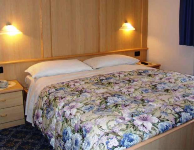 Albergo Fiordaliso Canazei Ngoại thất bức ảnh