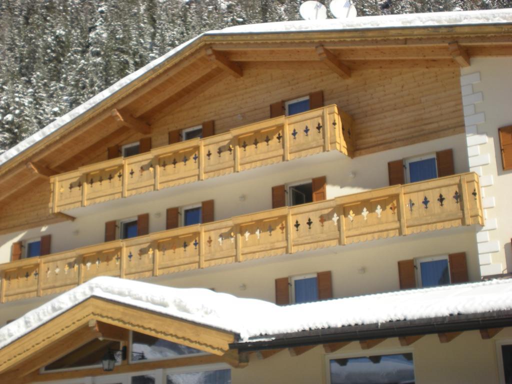 Albergo Fiordaliso Canazei Ngoại thất bức ảnh