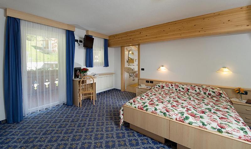Albergo Fiordaliso Canazei Phòng bức ảnh